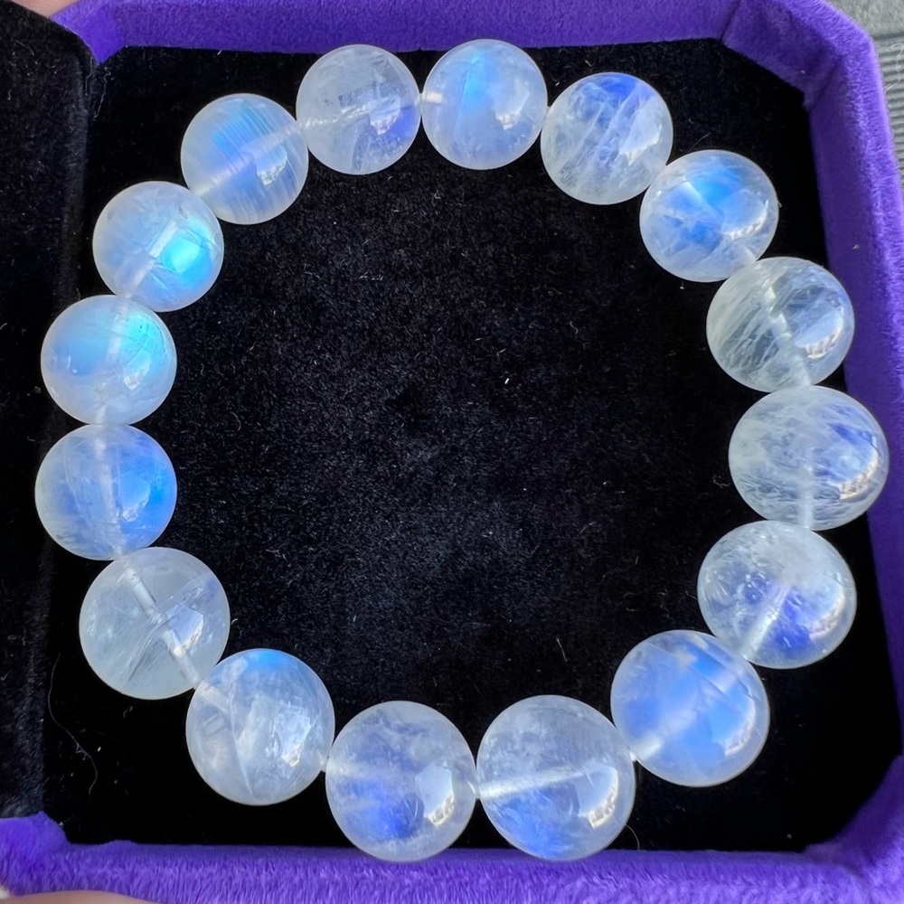 AAA Grade Moonstone Bracelet with Rainbow flash